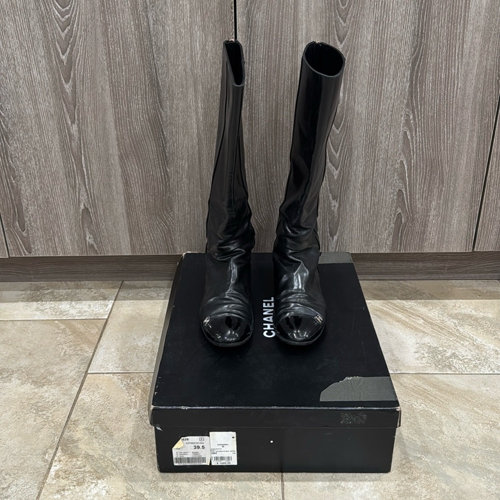Chanel calf leather boots with patent leather toe size 39.5
